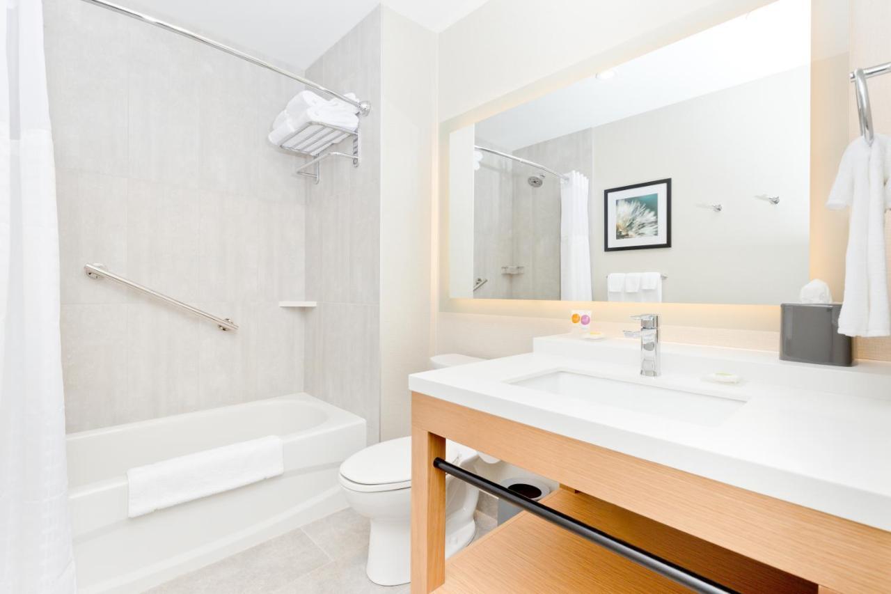 Queen Room with Two Queen Beds, Sofa Bed and Roll-in Shower - Disability Access,1069440313:JPEG