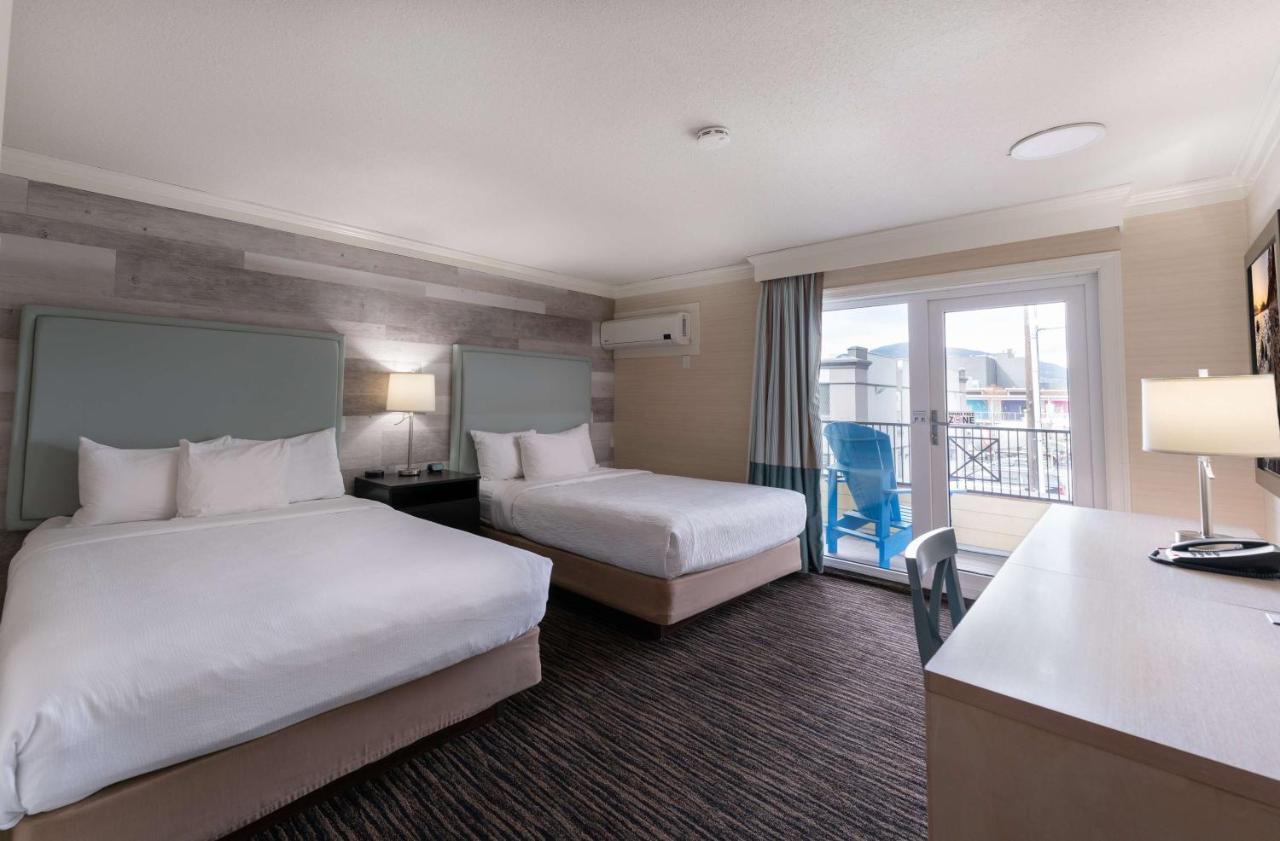 Queen Room Two Queen Beds Balcony