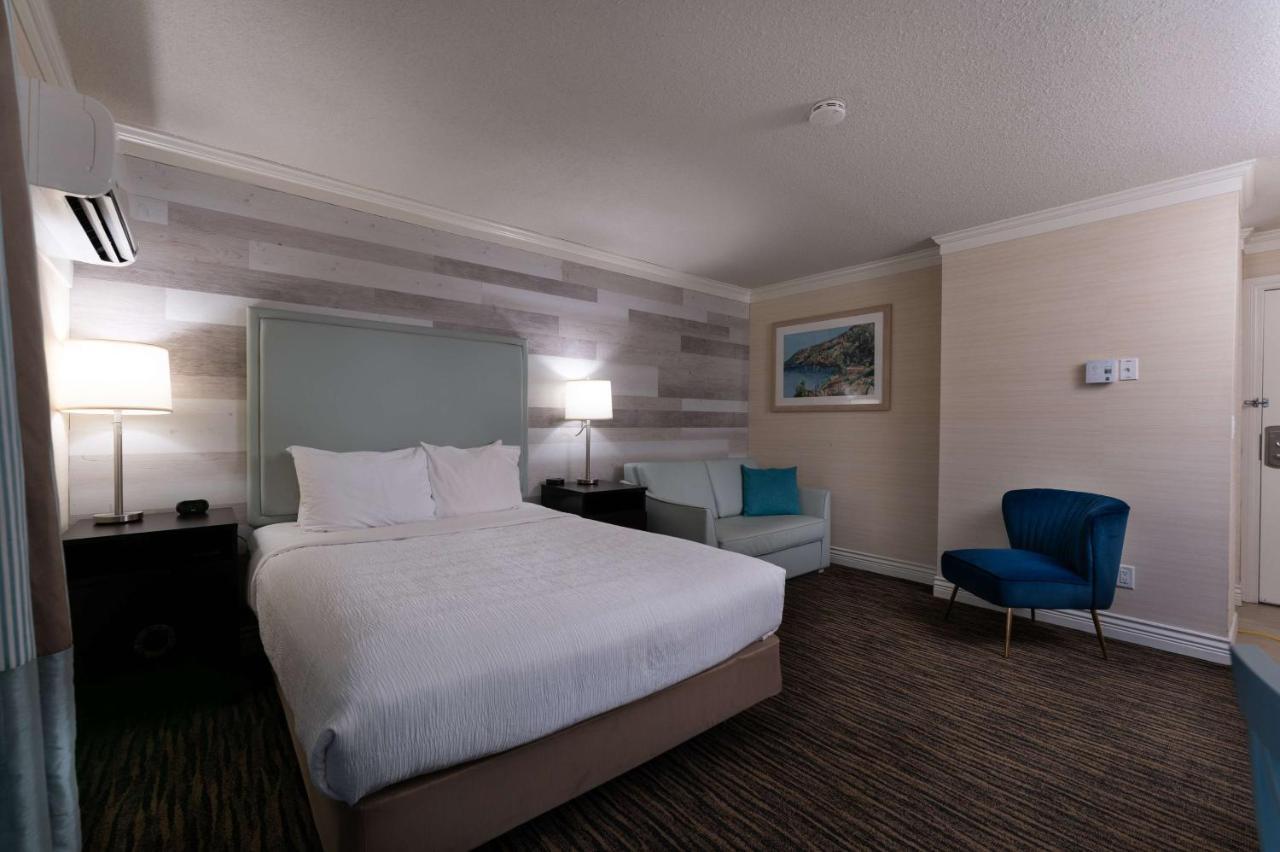Queen Room Balcony