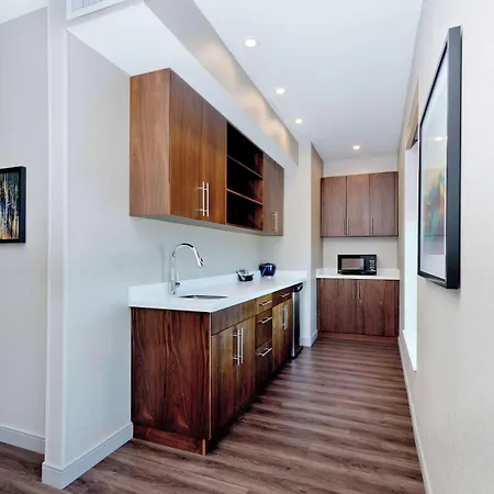 Hyatt Place Kelowna-3