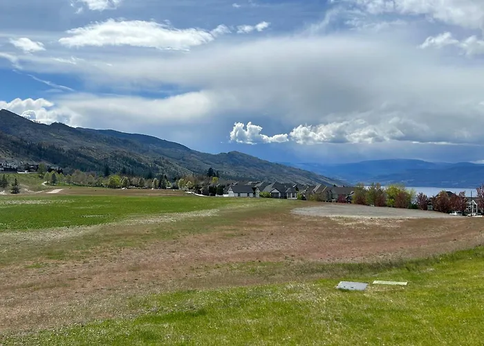 Serenity Valley Homestead Of Kelowna