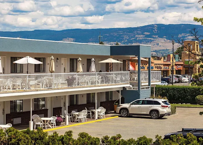 Siesta Suites Kelowna