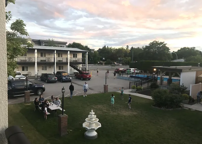 Oasis Inn Kelowna
